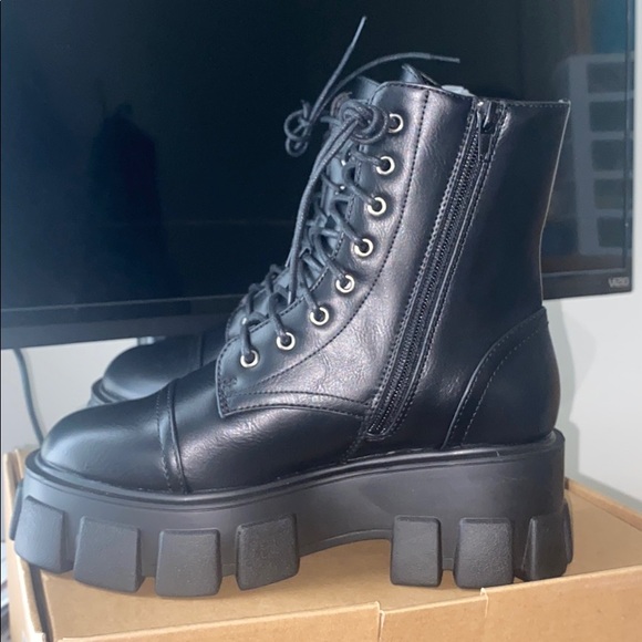 Wide Width Lace Up Combat Boots - Picture 3 of 4